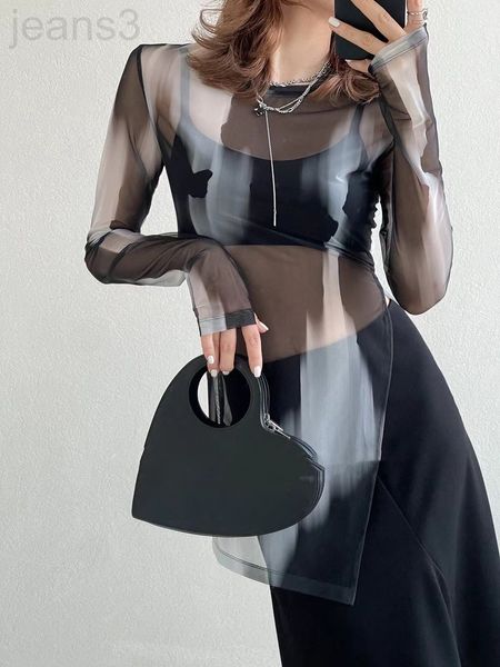 

women's t-shirt designer 22ss new niche design, small sense of perspective printing screen, bottom side slits, overlapping and wearing, White