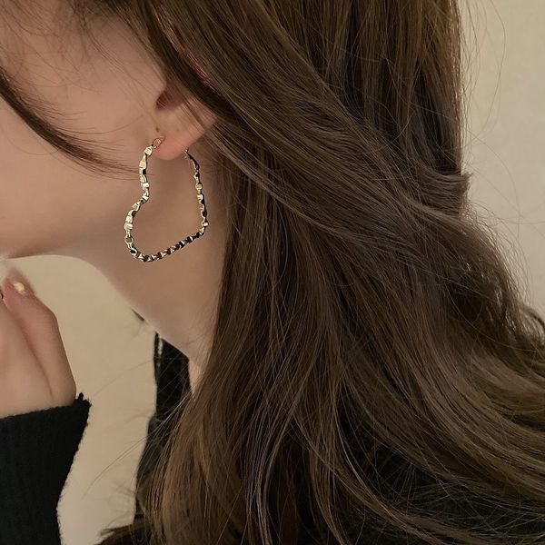 

925 silver needle hollow heart ear ring korean niche metal design sense earrings internet celebrity personalized temperament earrings female, Golden