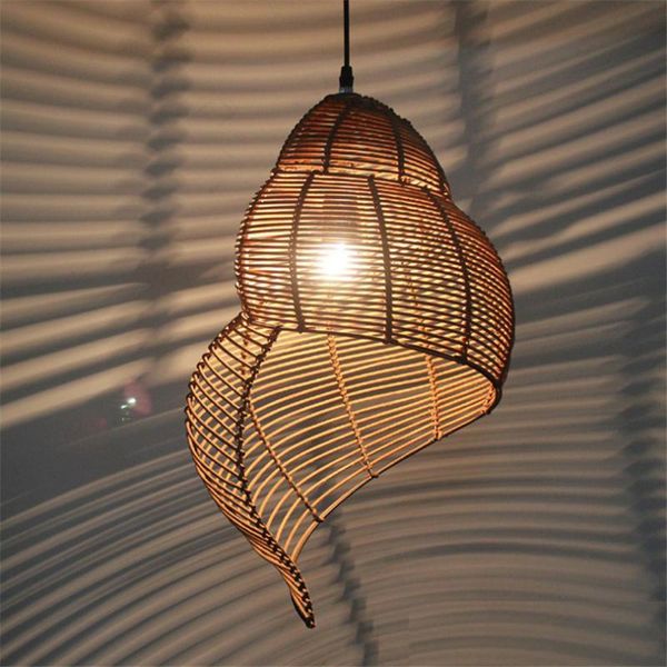Lampade a sospensione Sud-est asiatico Lampada di bambù creativa Forma di lumaca di mare E27 Tonalità di vimini Luci a LED per studio Sala da tè Infissi a sospensione