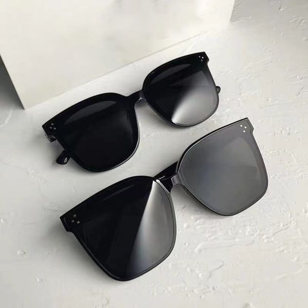 

2022 star models classic gentle monster square female sunglasses fashion men's luxury brand business trend high-end general, White;black