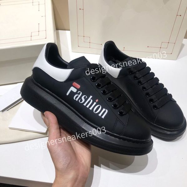 

2022 fashion boots men women causal shoe white black mens comfortable outdoor jogging walking spring and fall shoes high quality