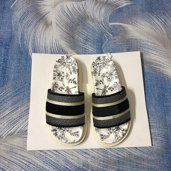 

2022 paris dies designer shoes dways women slides platform slippers reverse embroidered cotton sandals scuffs paris beautiful shoe thick sol, Black