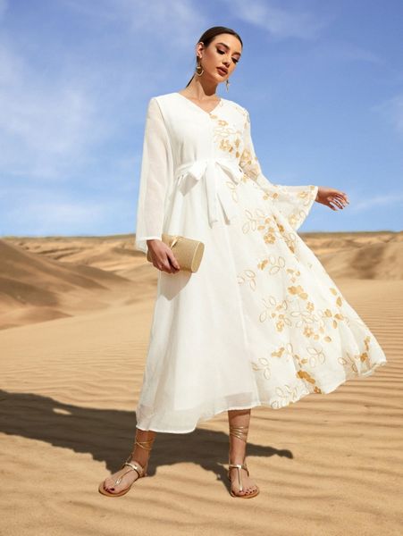 

floral embroidered trumpet sleeve belted dress i11o#, Black;gray