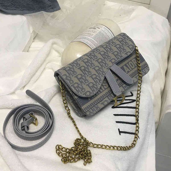 

super low discount trendy women's french minority retro mobile phone foreign style one shoulder chain chest bag