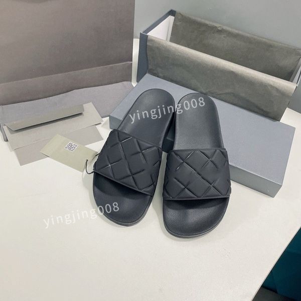 

2022 women slippers fahsion summer girls beach slides black white red animal prints flip flops floral brocade sandals size35-46