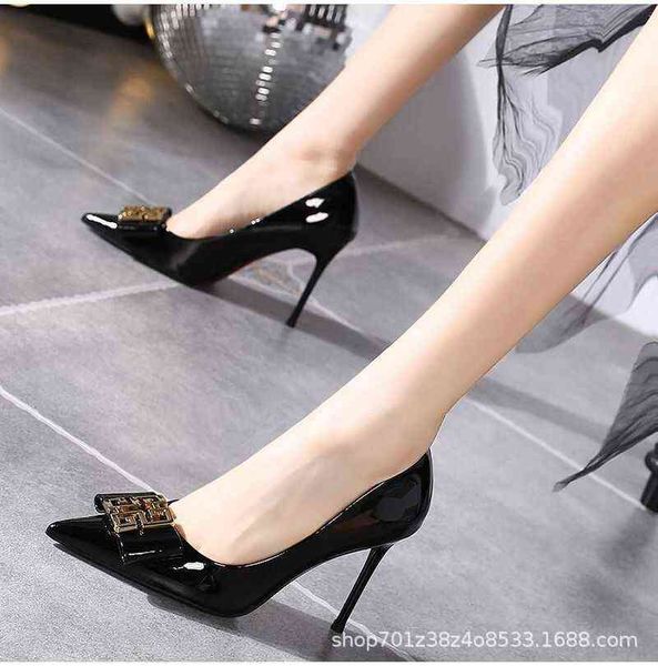 

wedding dress wedding shoes xiuhe french high-end high-heeled thin heel single shallow mouth hate sky high patent leather 220506, Black