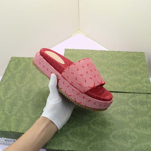 

2022 summer new outdoor sandals slippers women's fashion versatile middle heel leather platform platform with flip-flops sandal 08, Black