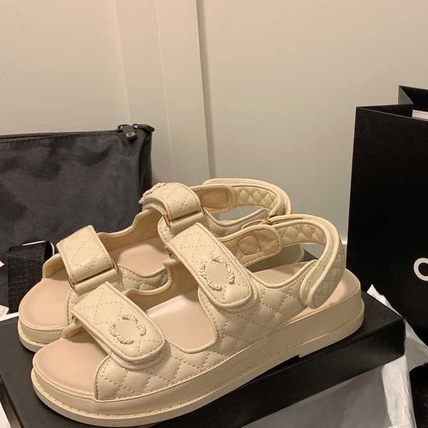 

6adesigner channel slippers shoes sandals summer women calfskin dad shoes sandals quilted platform flats low heel wedge diamond buckle sanda, Black