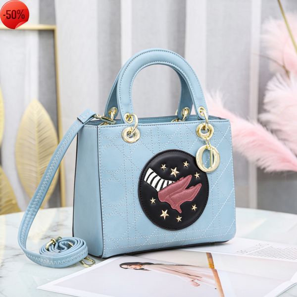 

luxury designer2022 new fashion women's portable diagonal cross princess of wales girls korean bag handbags