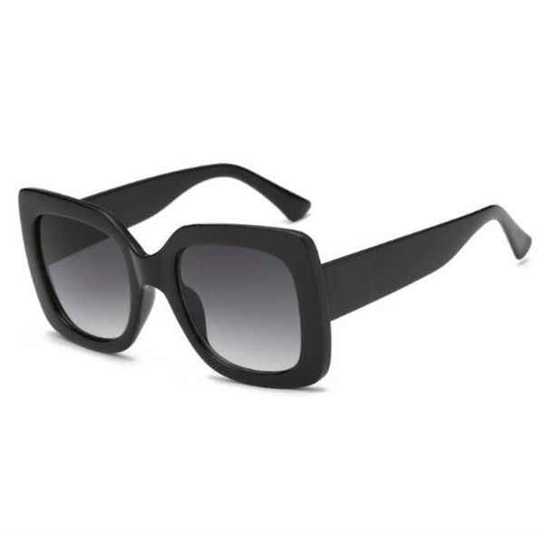 2022 Marcas de Luxo Óculos de Sol Moda Multicolor Clássico Mulheres Mens óculos Dirigindo Tendência de Sombreamento de Esporte com Caixa Must-have para viagem ao ar livre