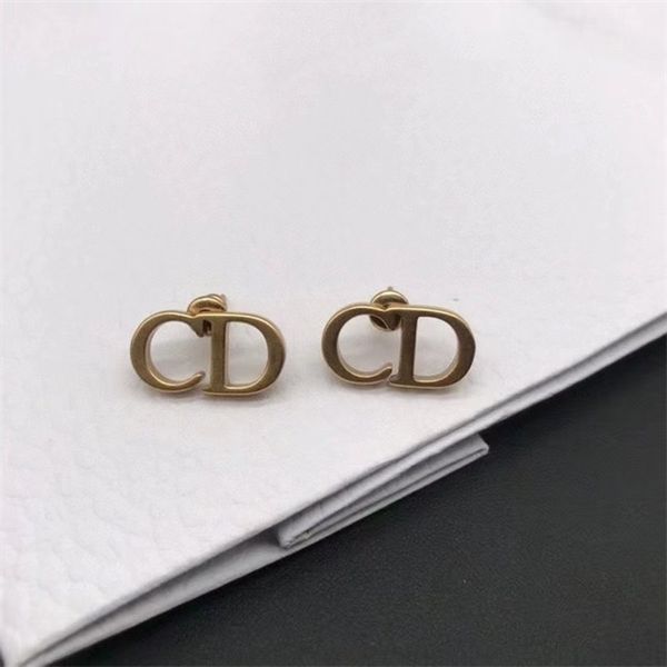 

20% off designer jewelry d high-end version earrings letter light fashion earrings female, Silver