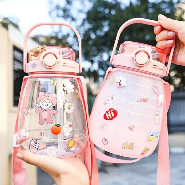 Garrafa de água de garotas bonitas com adesivos Straw Big Belly Cup 1300ml Sports para Jug Children feminino Strap Sxjun7