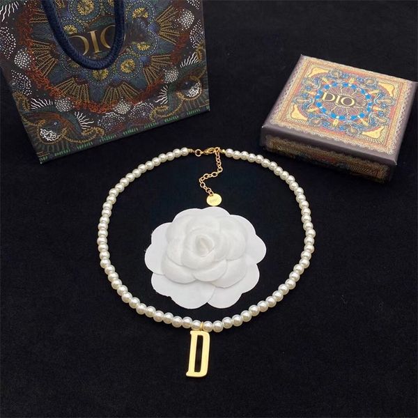 

fashion jewelry online 2022 new pearl letter pearl necklace women's fashion trend simple clavicle necklace, Silver