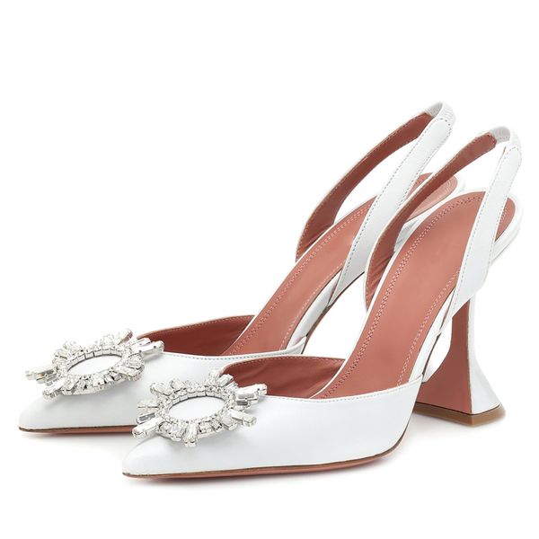 Designer-Casual Designer Sexy Lady Fashion Sandali da donna White Satin Crystal Strass Punta a punta Stiletto Slingback Sandali Sposa Matrimonio Sh