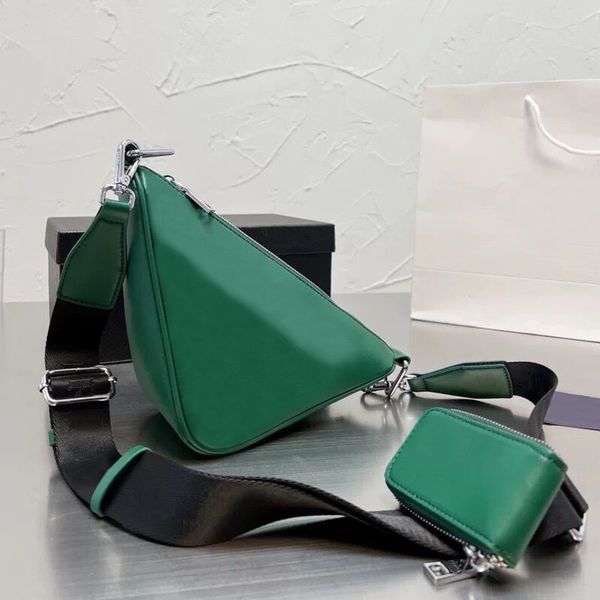 

luxury genuine leather shoulder bag designer women men cowhide three-in-one crossbody bag athletic triangle bags letter embossing mens walle