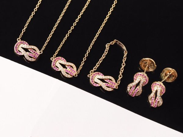 New 2021 Fashion Pink Zircon Brincos de pedra de pulseira Cusho Infinie Cross Lucky 8 Conjunto de jóias France Bijoux