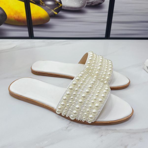 

2022 new patent leather pearl sandals women brand design falt fashion slippers genunine leathe shoes, Black