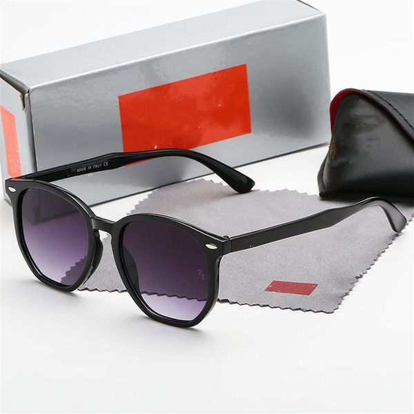 

2021 designer luxury letter sunglasses men and women trend retro anti-glare sunglasse tsutrsujr222v, White;black