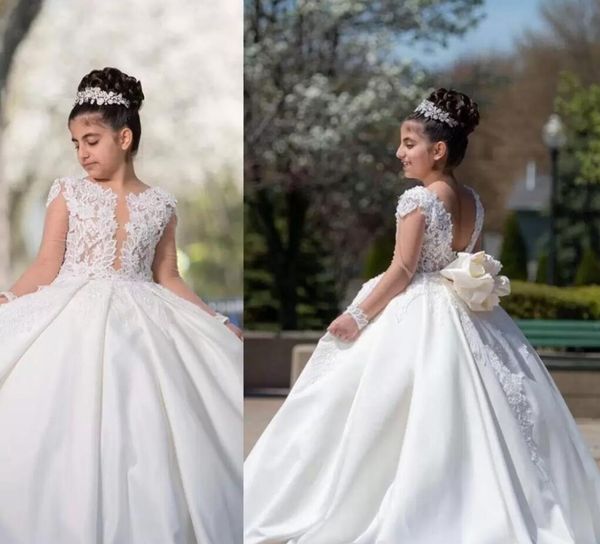 2022 Linda flor meninas vestidos para casamentos princesa jóia pescoço mangas compridas lace apliques miçangas big bow little kids sagrado vestido pro232