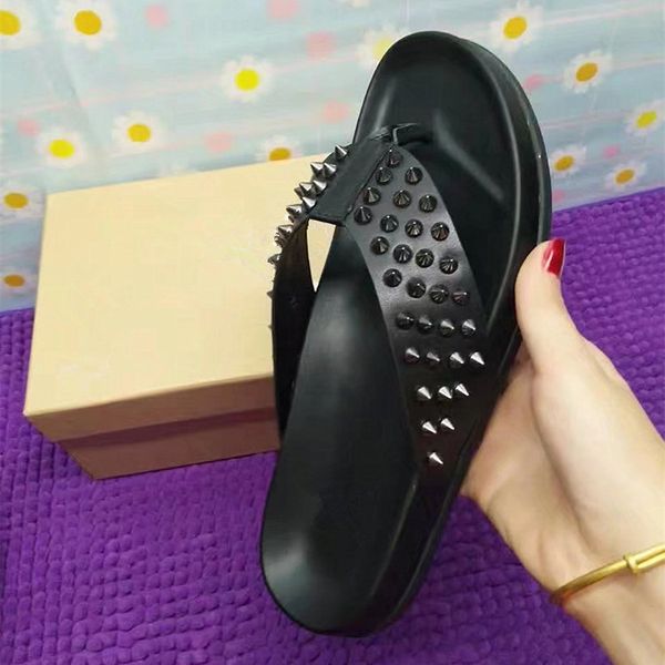 

shoes mens rivet slippers original designer genuine leather beach flip flops slipper