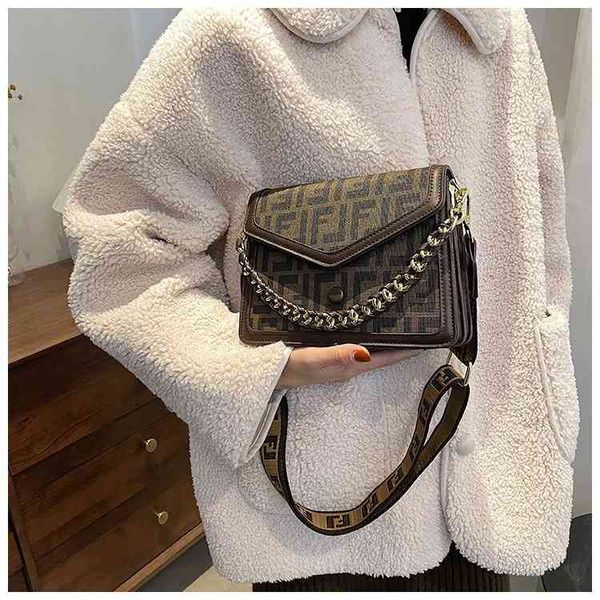 

65% outlet online sales bag women's simple and fashionable letter printing single shoulder diagonal texture foreign style small square