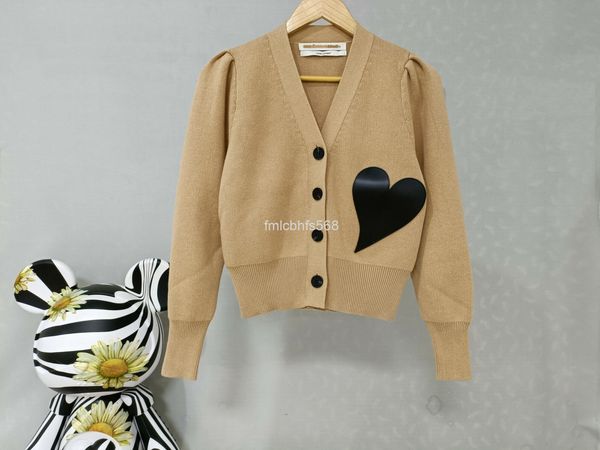 

women's knits & tees []k  co branded wool cashmere knitted cardigan in autumn and winter 21, heart-shaped short sweater coat, White
