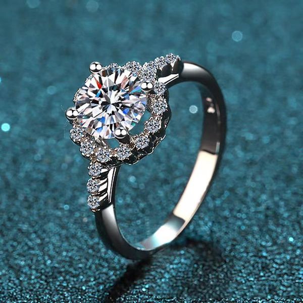 

cluster rings trendy real 1 d color round moissanite ring women jewelry 100% 925 sterling silver vvs1 wedding with gra, Golden;silver