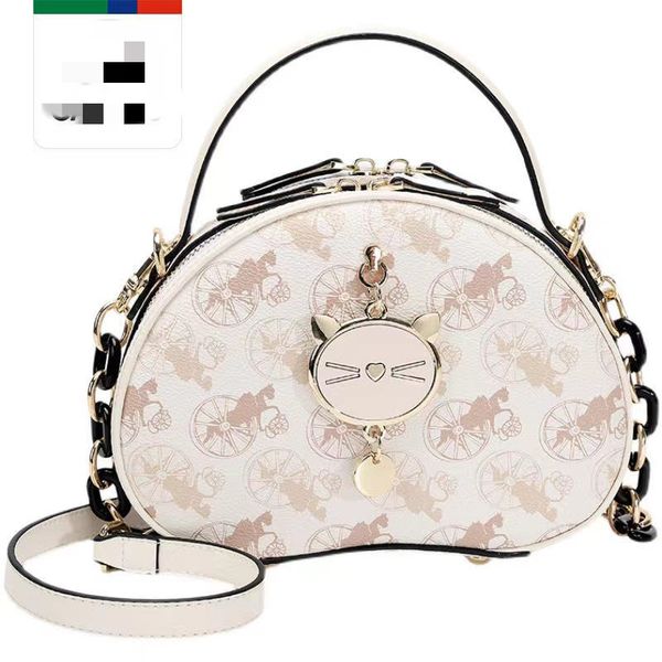 

2021 new trendy high-end one-shoulder messenger bag western style fashion