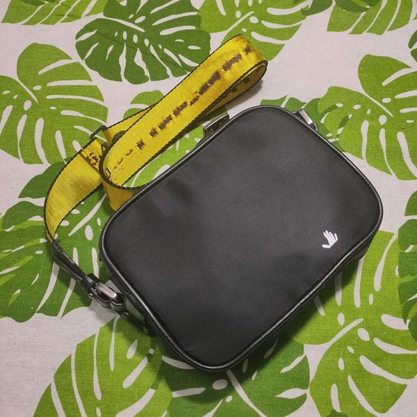 

mobile phone package shoulder bag brand mini men off yellow 2022ss canvas belt high white chest bag multi purpose satchel shoulder222y