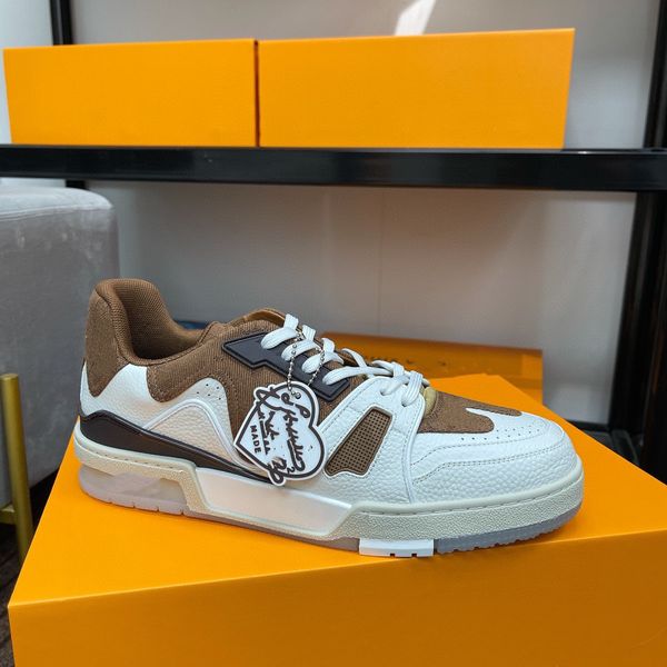 

2023 new famous runner mens sneakers shoes low-calfskin trainers white black famous skateboard 0502