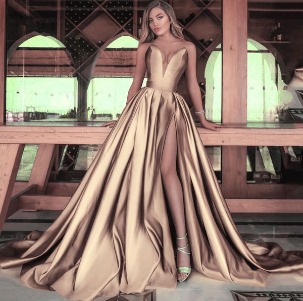 Elegantes trägerloses Partykleid aus Satin, sexy Abschlussball-Abendkleid mit hohem Schlitz, Übergröße, langes Abendkleid