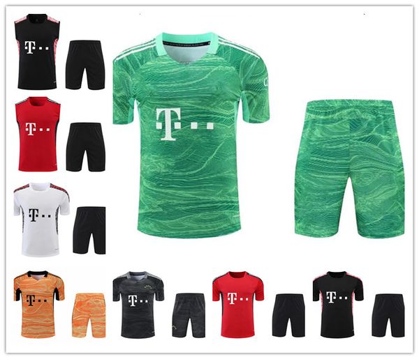 

2022 polo sane james muller lewandowski soccer jersey tracksuits 2023 short sleeve neuer training suit robbe size s-2xl, Black;yellow