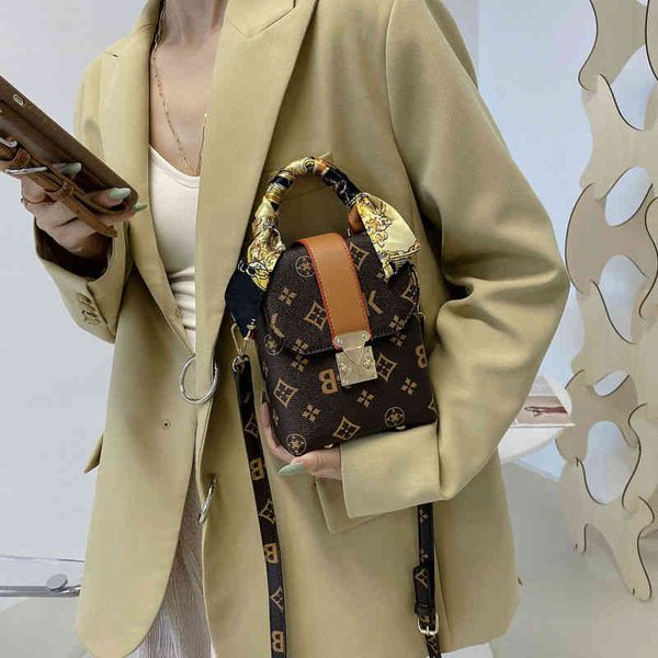 

factory super discount 70% off summer classic women high sense box old flower mobile phone one shoulder small square bag