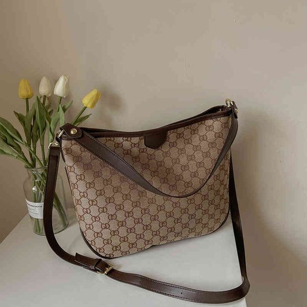

handbags 70% off design bag 2022 new printing large capacity one shoulder messenger bag tote women's sling purses