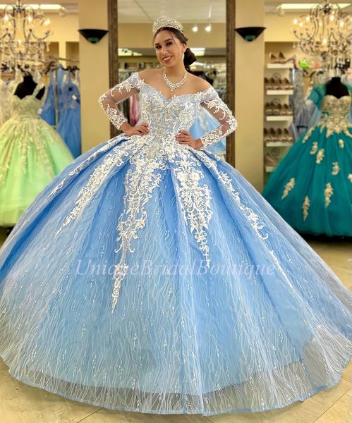 Hellblaues Quinceanera-Kleid 2023, lange Ärmel, bauschige, durchgehende Spitze, Sweet-16-Kleider, Vestidos de 15 Anos, Schnürkorsett am Rücken, schulterfrei, herzförmiger Ausschnitt, Quince