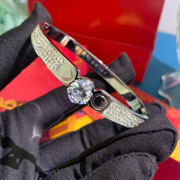 

bangle luxurys designers bracelet designer charm jewelry bangle women high sense diamond bracelet celebrity temperament versatile jewelrys b, Black