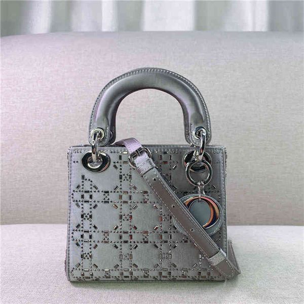 

2022 new princess bag drill fashion versatile one shoulder messenger portable bag luxury designer