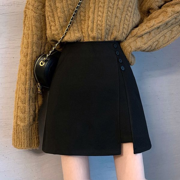

designershort skirt for small man with buttocks, anti tarnish , high waist, leisure and thin a-shaped short in spring summer 2022 luxurious, White