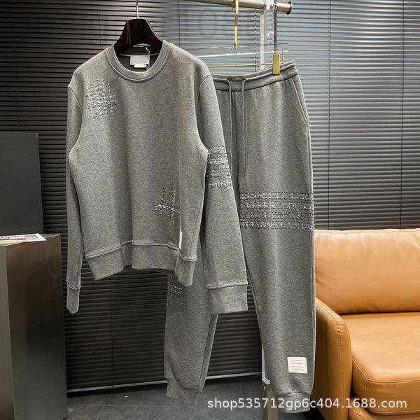 

women's hoodies & sweatshirts designer [correct version]tb new winter embroidered round neck sweater comfortable and versatile pullover, Black