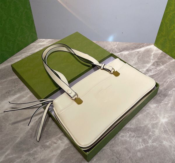 

paris designer brand latest style classic color underarm bag high end fashion show simple shopping bag handbag