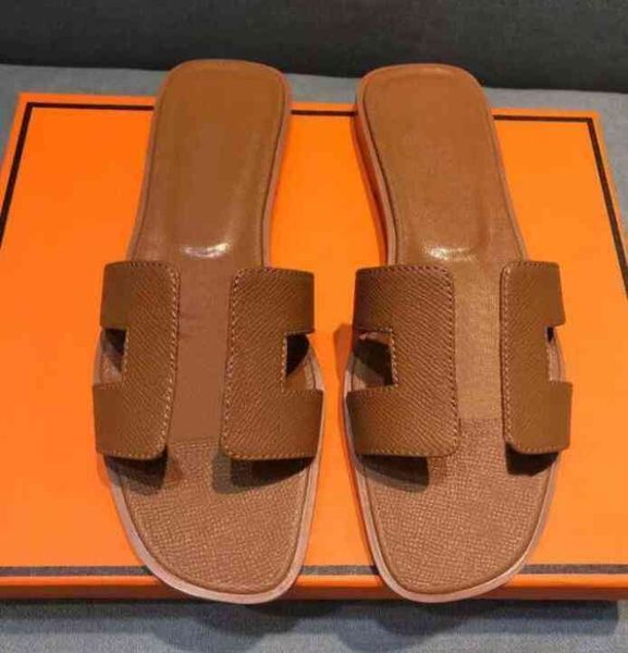 

2022 designer woman slippers leather ladies sandals summer flat shoes fashion beach women slippers letter drag 35-42 vbdb, Black