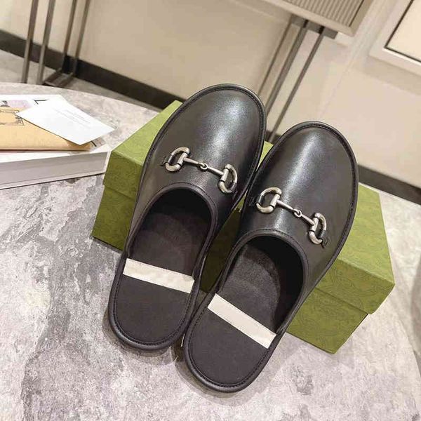 

2022 mens slipper flat mules leather slides loafers designer sandals summer beach outdoor casual flip flops with box no381, Black