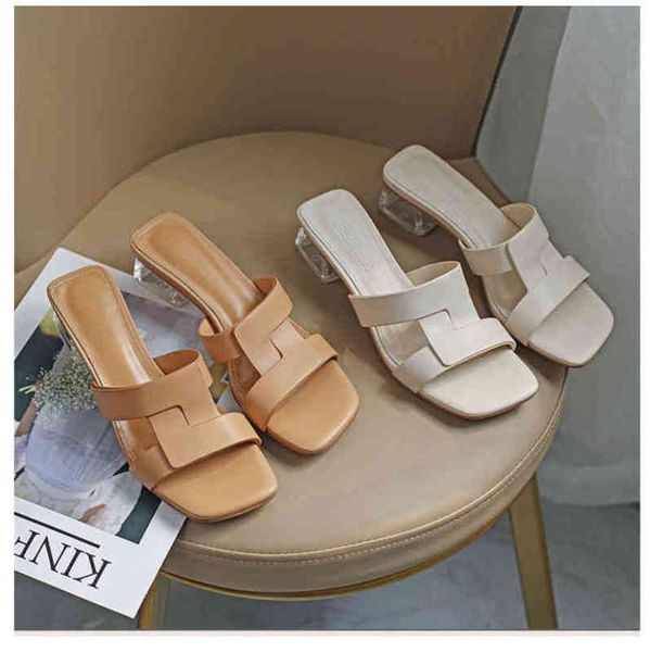 

designer woman h pool beach slipper europe and america fashion woman summer new style sandal outer wearing soft leather thick heel square he, Black