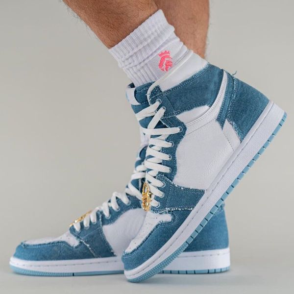 

1s 1 high og denim mens basketball shoes white worn blue metallic gold women men trainers sports sneakers 36-47 dm9036-104