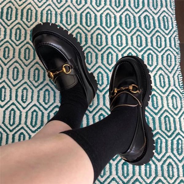 

2021 fashion platform designer shoes triple black velvet white oversized mens and womens casual party dress calfskin