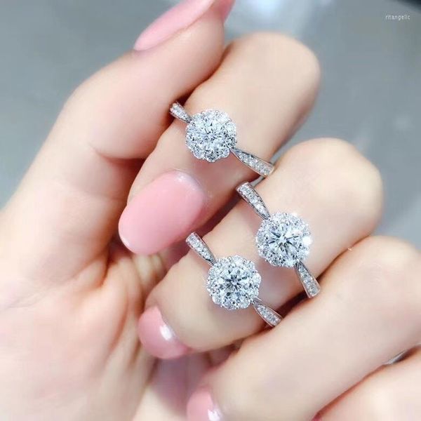 Ringos de cluster Anel de casamento de noivado de diamante redondo de prata sólido para mulheres 925 Sterling Flower JewelryCluster Rita22