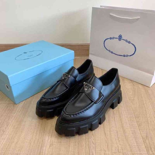 

dress shoes high version liu wen's same p-family gear thick bottom muffin shoes, pointed triangular plate small leather lazy lefu femal, Black