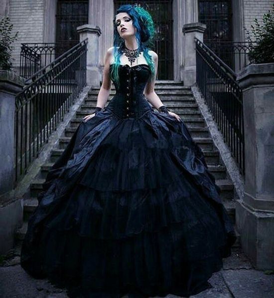 Abiti da sposa neri gotici Abiti da ballo da sposa vintage vittoriani Sweetheart Corsetto punk Abito da sposa Gonna arricciata a strati Lunghezza del pavimento Vestido 2022