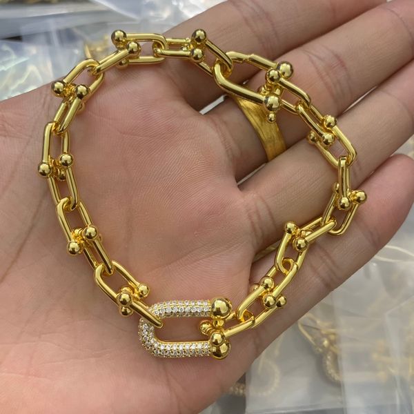 

22ss letter design 18k gold plated women retro bronze titanium steel necklace luxury designer jewelry charm chain pendant fashion brass neck, Silver