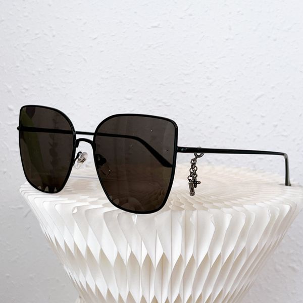 

women's designer sunglasses z1720 new fashion retro summer uv protection random frame comes with letter pendant, White;black